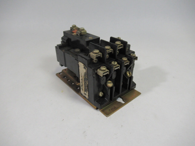 Allen-Bradley 700-BRZ310 Control Relay 600V 10A Coil 120V 60Hz USED