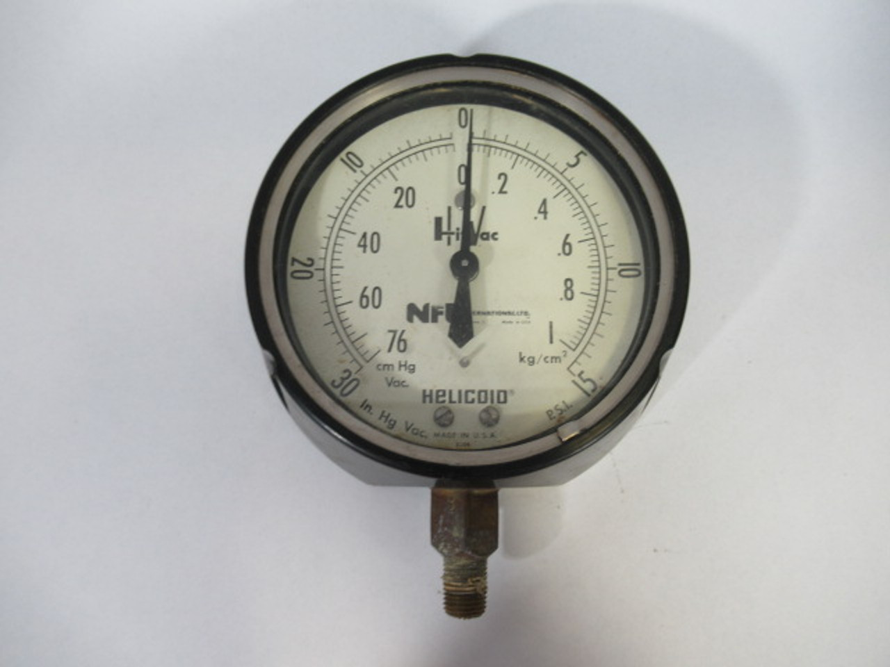 Heli Vacuum Pressure Gauge 4-1/4"Dia 30-0In Hg VAC 76-0cm HgVAC 1/8"NPT USED