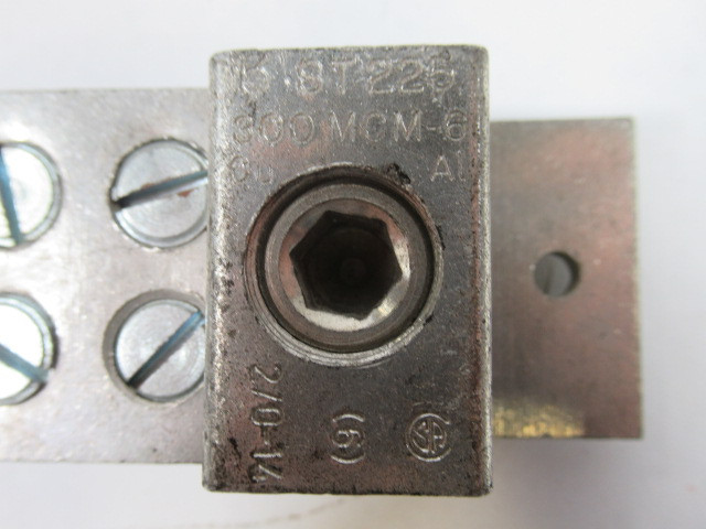 Generic ST225 300-MCM-6 Splitter Block 2/0-14 USED