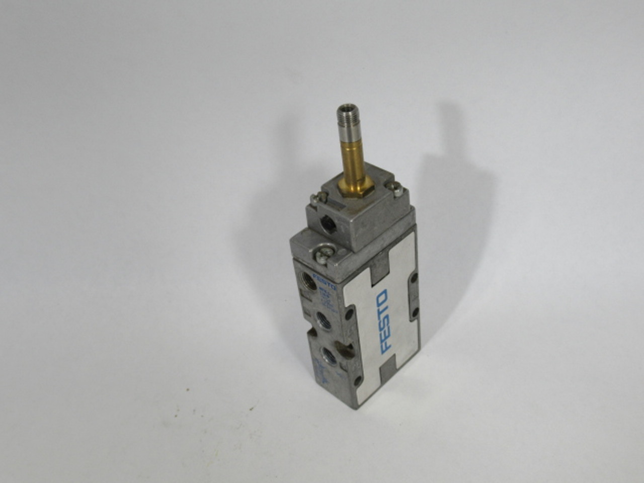 Festo 19758 MFH-5-1/8-B Air Solenoid Valve G1/8 2-10 bar 28-145 psi USED