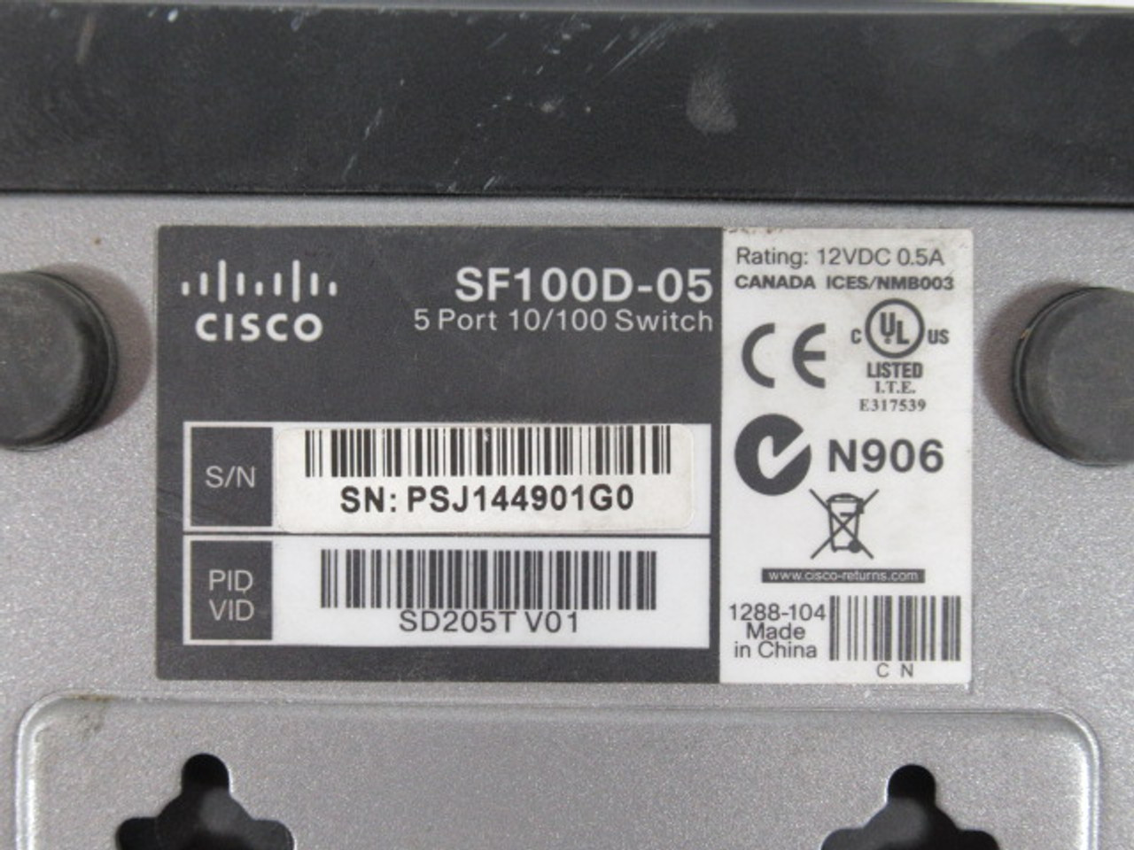 Cisco SF100D-05 5 Port 10/100 Switch 12VDC 0.5A USED