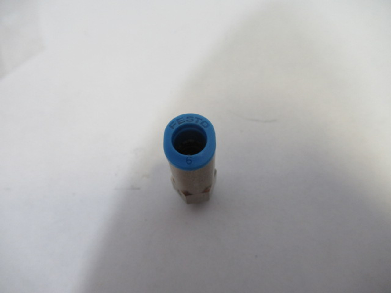 Festo 153292 QSK-M5-6 Push-In Fitting M5x6mm Lot of 5 USED