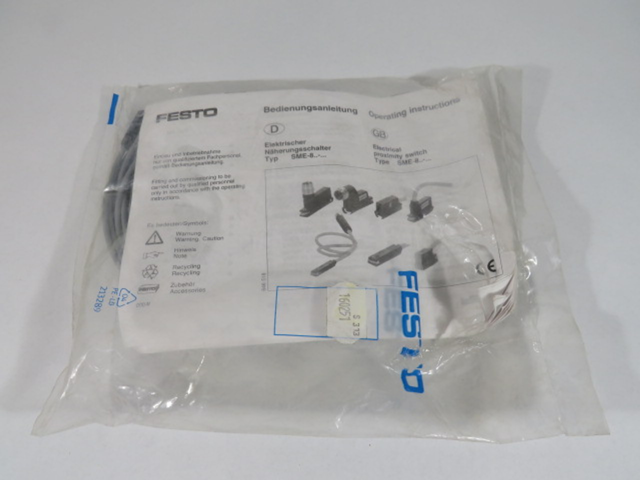 Festo 160251 SME-8-O-K-LED-24 Proximity Switch 30V MISSING PIECES ! NWB !