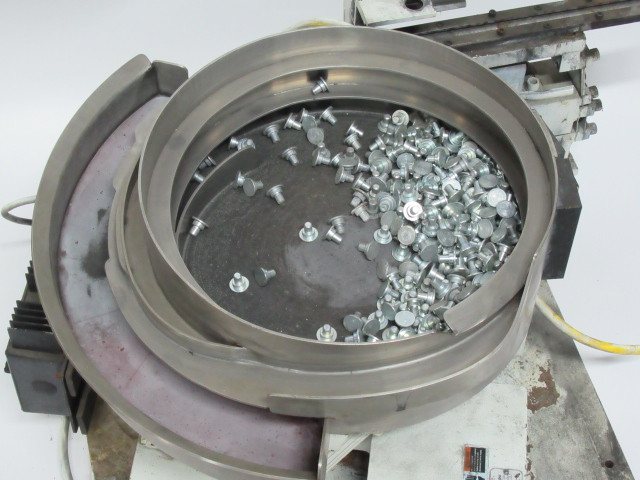 Tarpon EB162A Magnetic Parts Feeder 115V 8.1A 60Hz USED