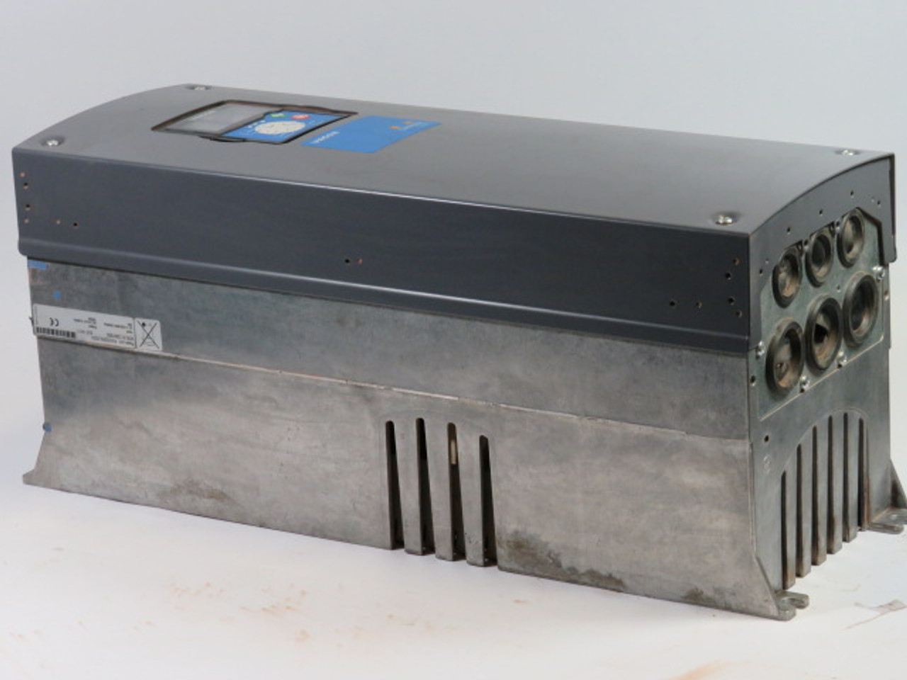 Danfoss Vacon Frequency Converter 3Ph 525-690VAC 50/60Hz 22A Input USED