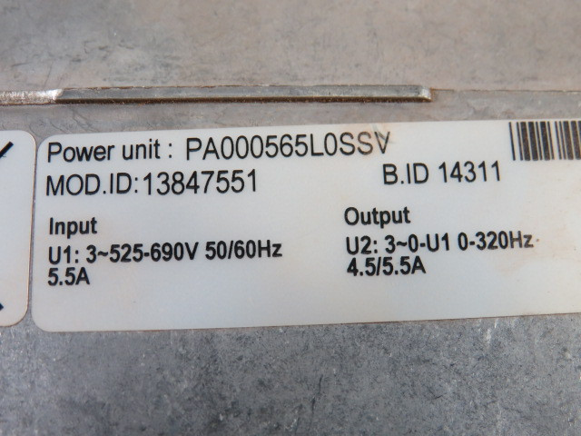 Danfoss Vacon Frequency Converter 3Ph 525-690VAC 50/60Hz 5.5A Input USED