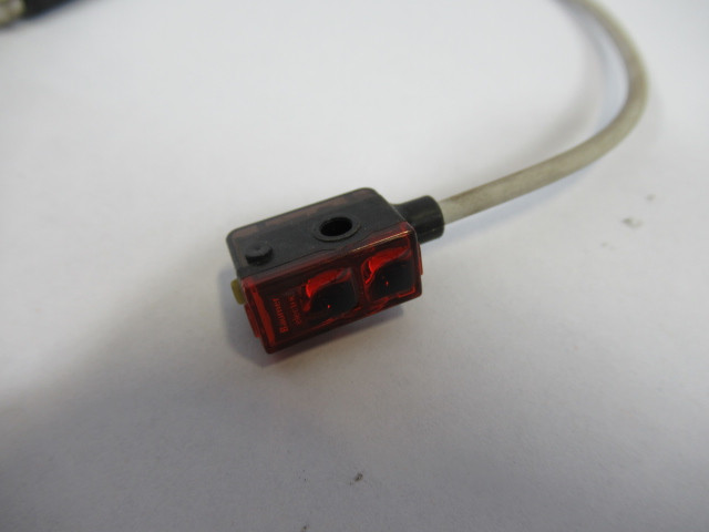 Baumer FHCK-07P6901/KS35A Diffuse Sensor 10-60mm USED
