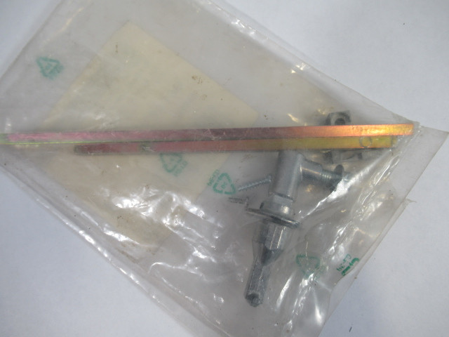 Telemecanique GS1AE7 Disconnect Shaft 30A 320mm ! NWB !