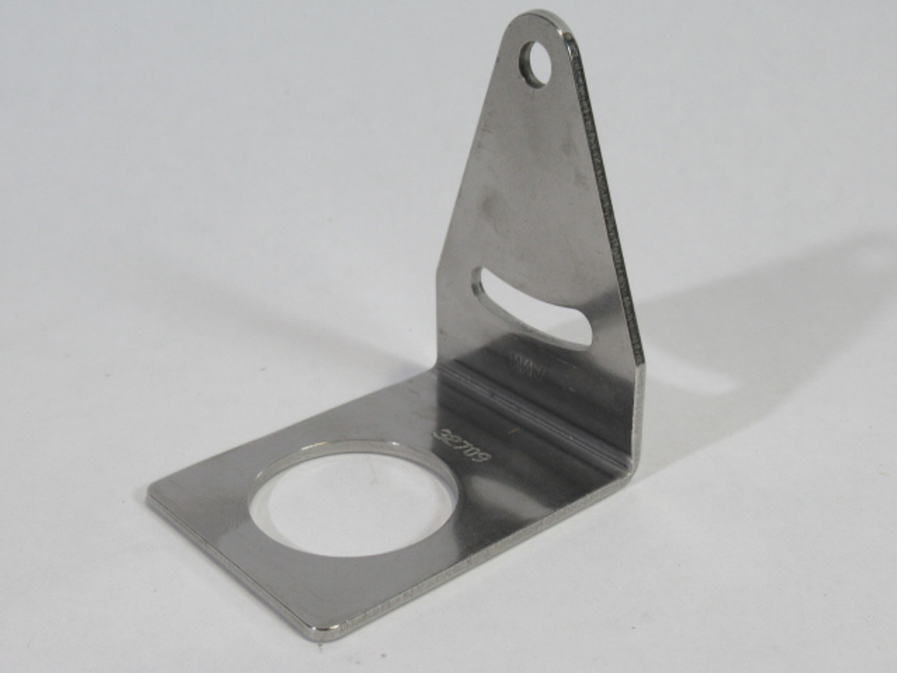 Banner 32709 Mounting Bracket Assembly 1-1/4"Dia ! NOP !