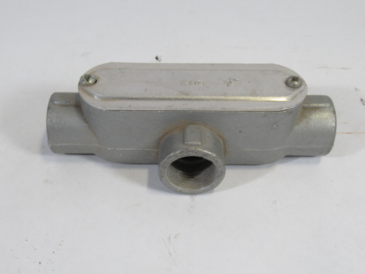 EDC 3/4-T Conduit Body w/ Cover 3/4" USED