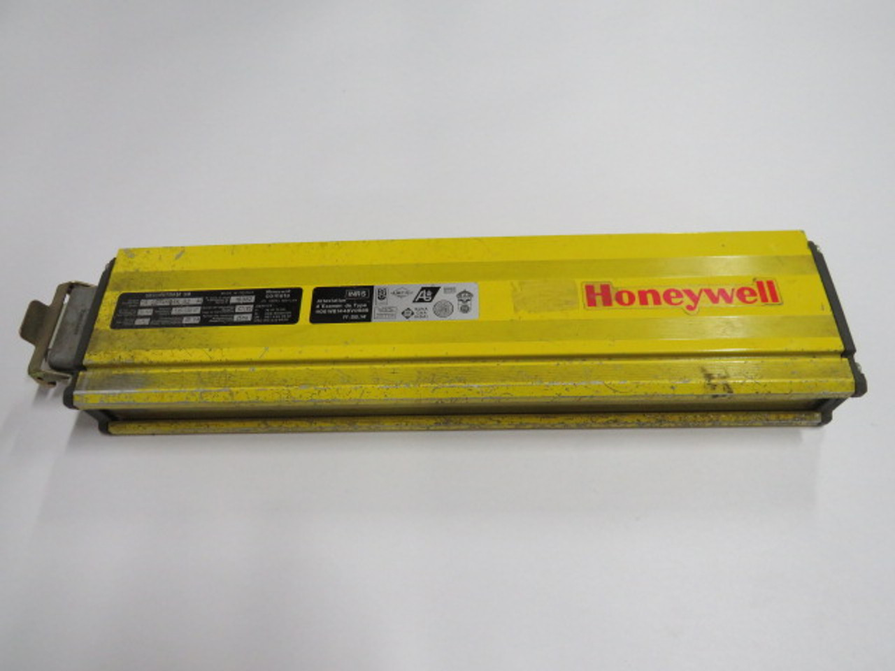 Honeywell FF-SB14R04K-S2 Light Curtain Receiver 115/230V 20VAC USED