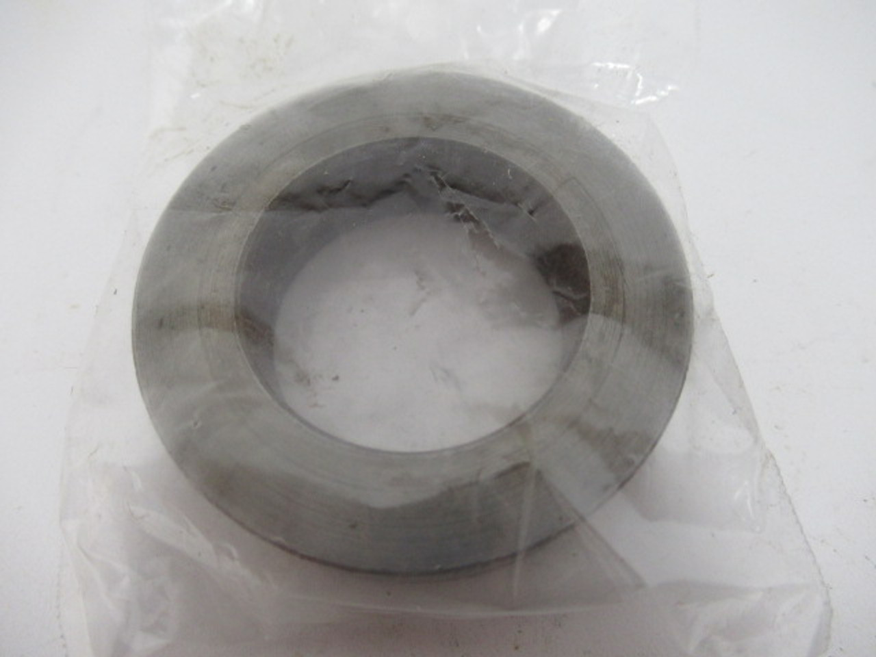Ford D20Z-1180-A Wheel Bearing Retainer 2.22"OD 1.365"ID .58"W ! NEW !