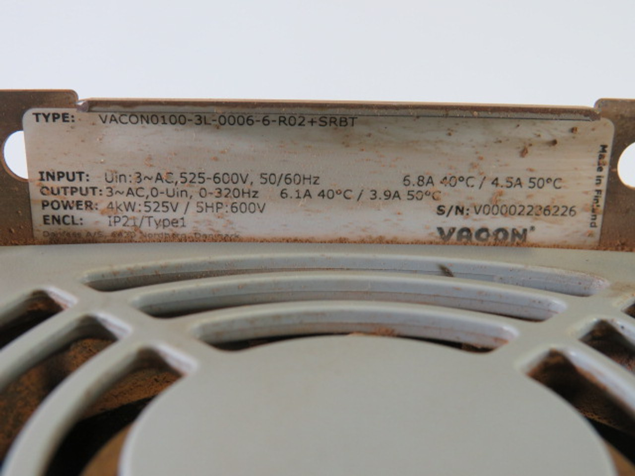 Vacon AC Drive 3Ph 525-600V 50/60Hz 6.8A/4.5A Input USED