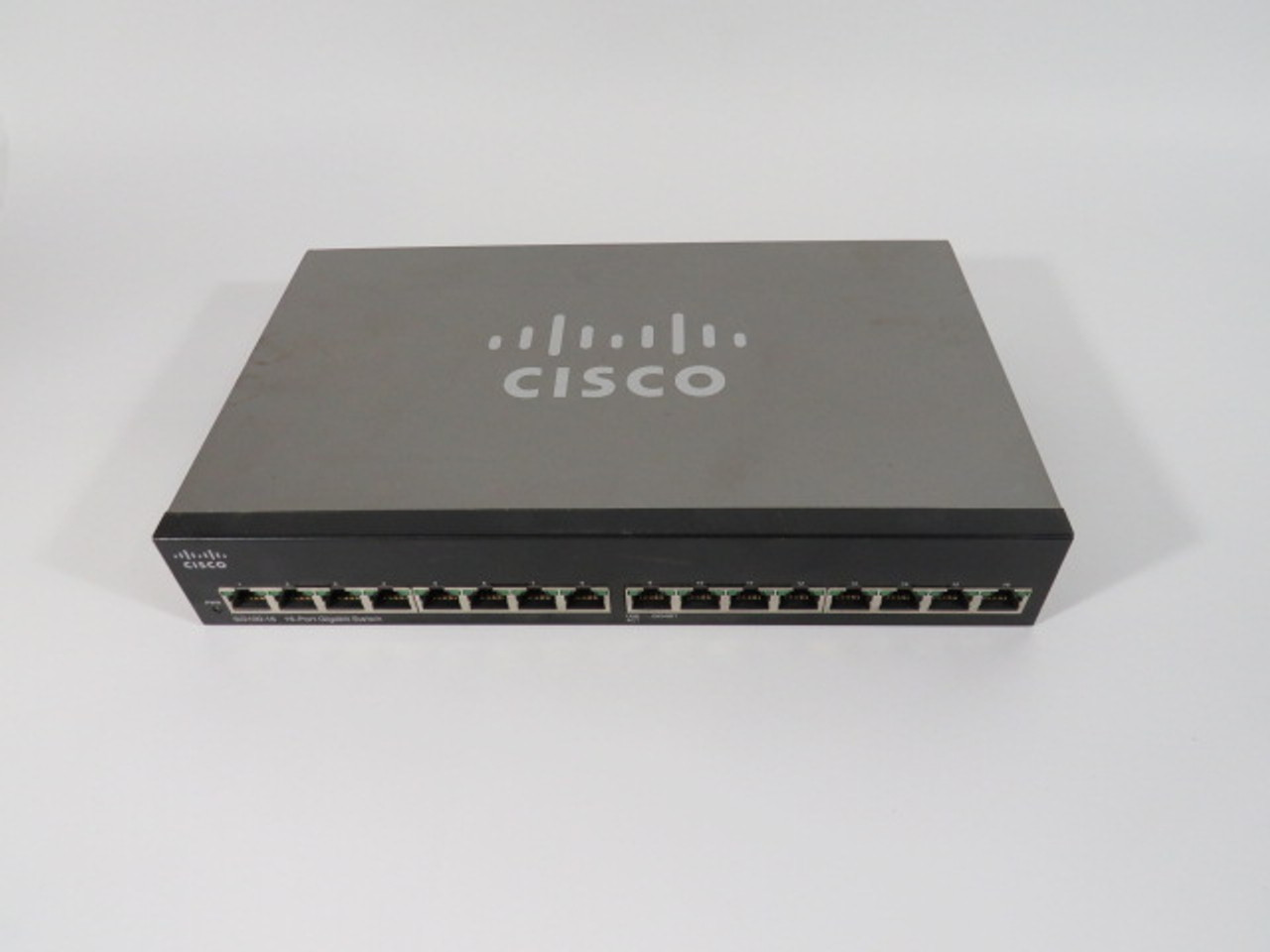 Cisco SG100-16 16-Port Gigabit Switch 100-240V/50-60Hz USED