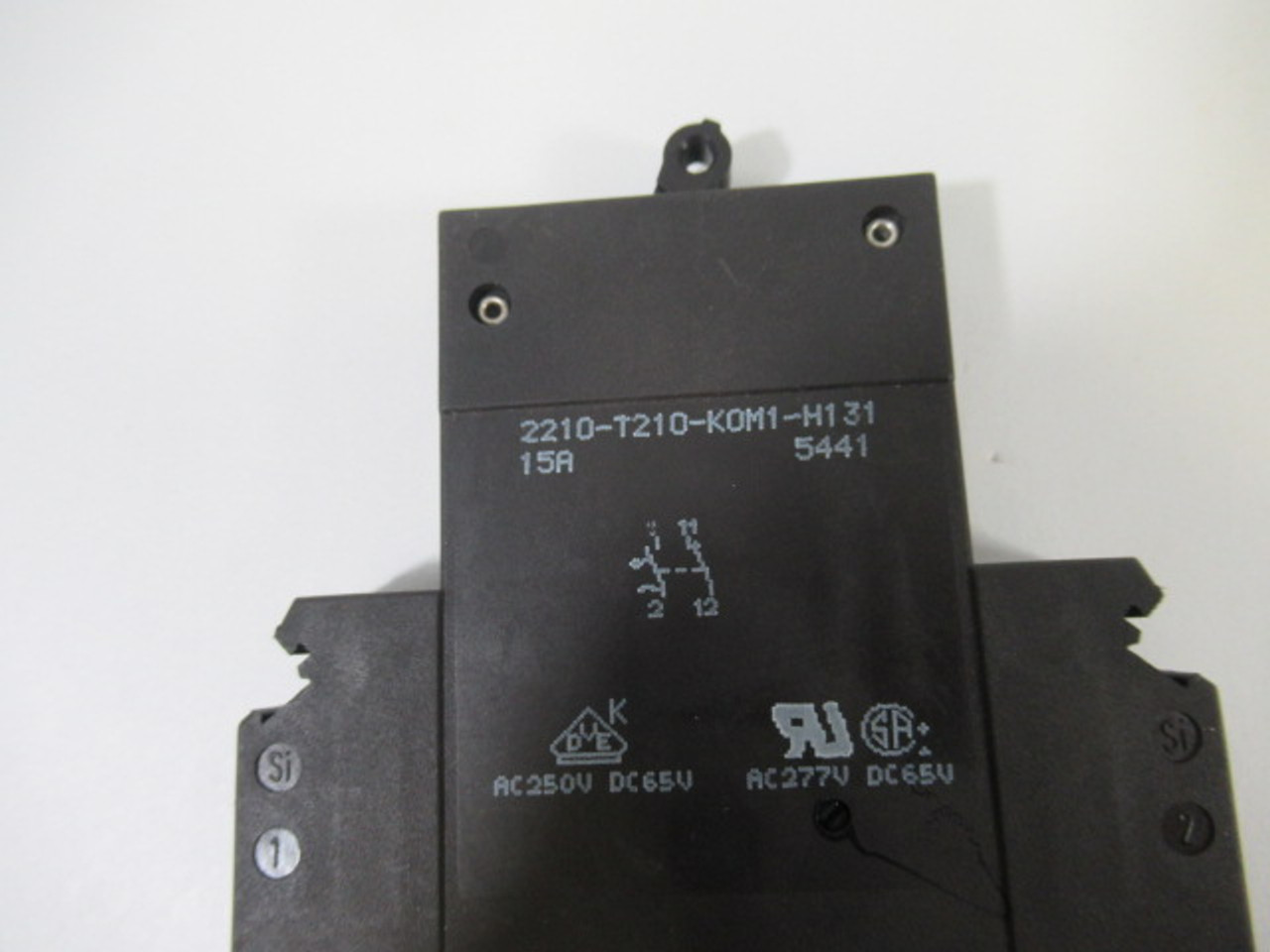 ETA 2210-T210-K0M1-H131-15A Circuit Breaker 15A 250VAC 65VDC 1P USED