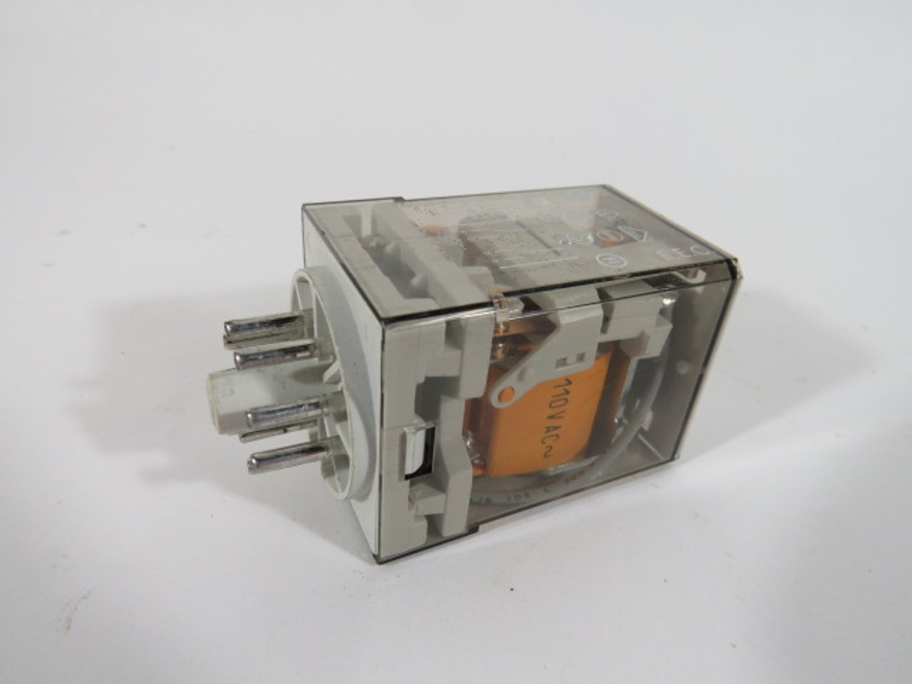 Finder 60.12.8.110.0040 General Purpose Relay 110VAC 10A 8-Pin USED
