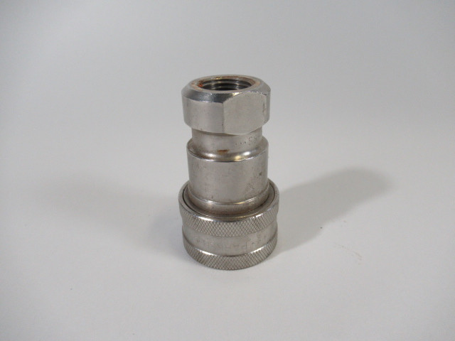 Parker SSH4-62 Double Shut Off Couplings 1/2"NPT 4000Psi ( 280bar ) USED