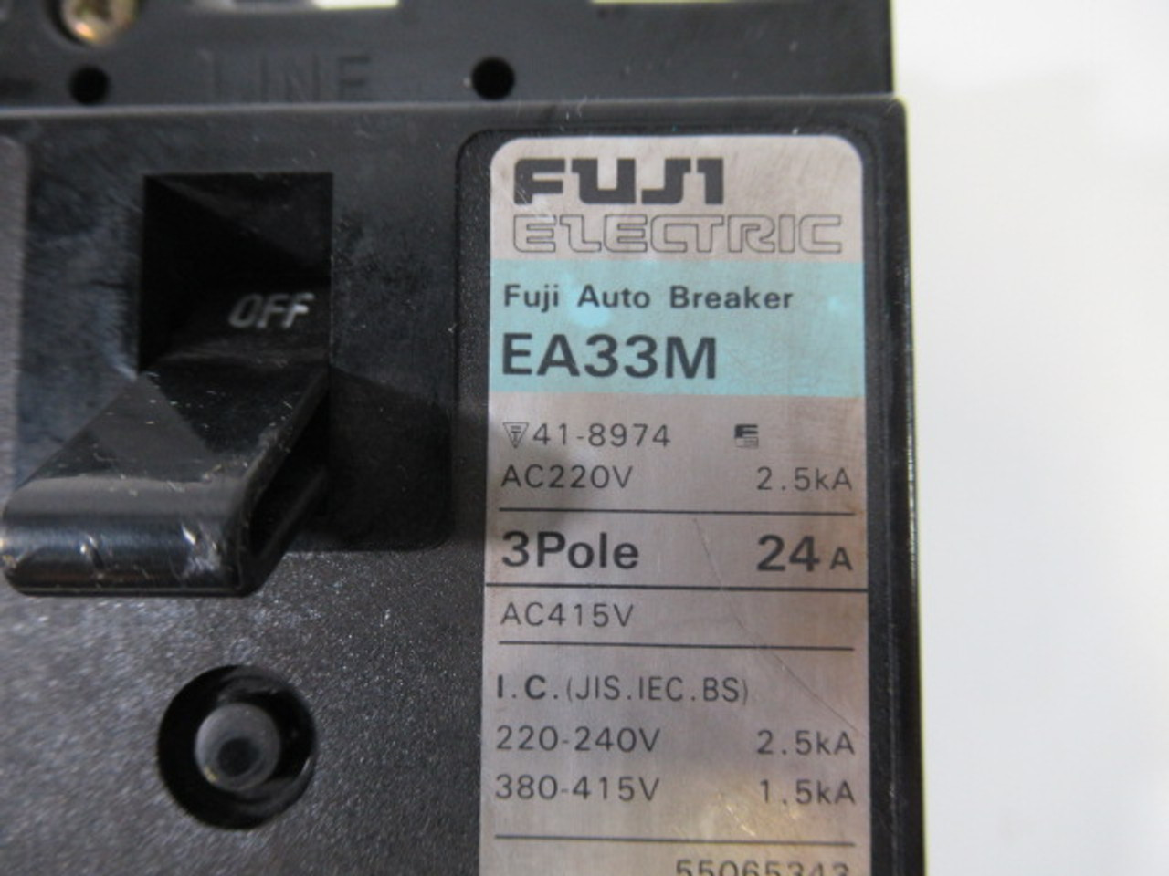 Fuji Electric EA33M Auto Breaker 3 Pole 24A 220VAC USED