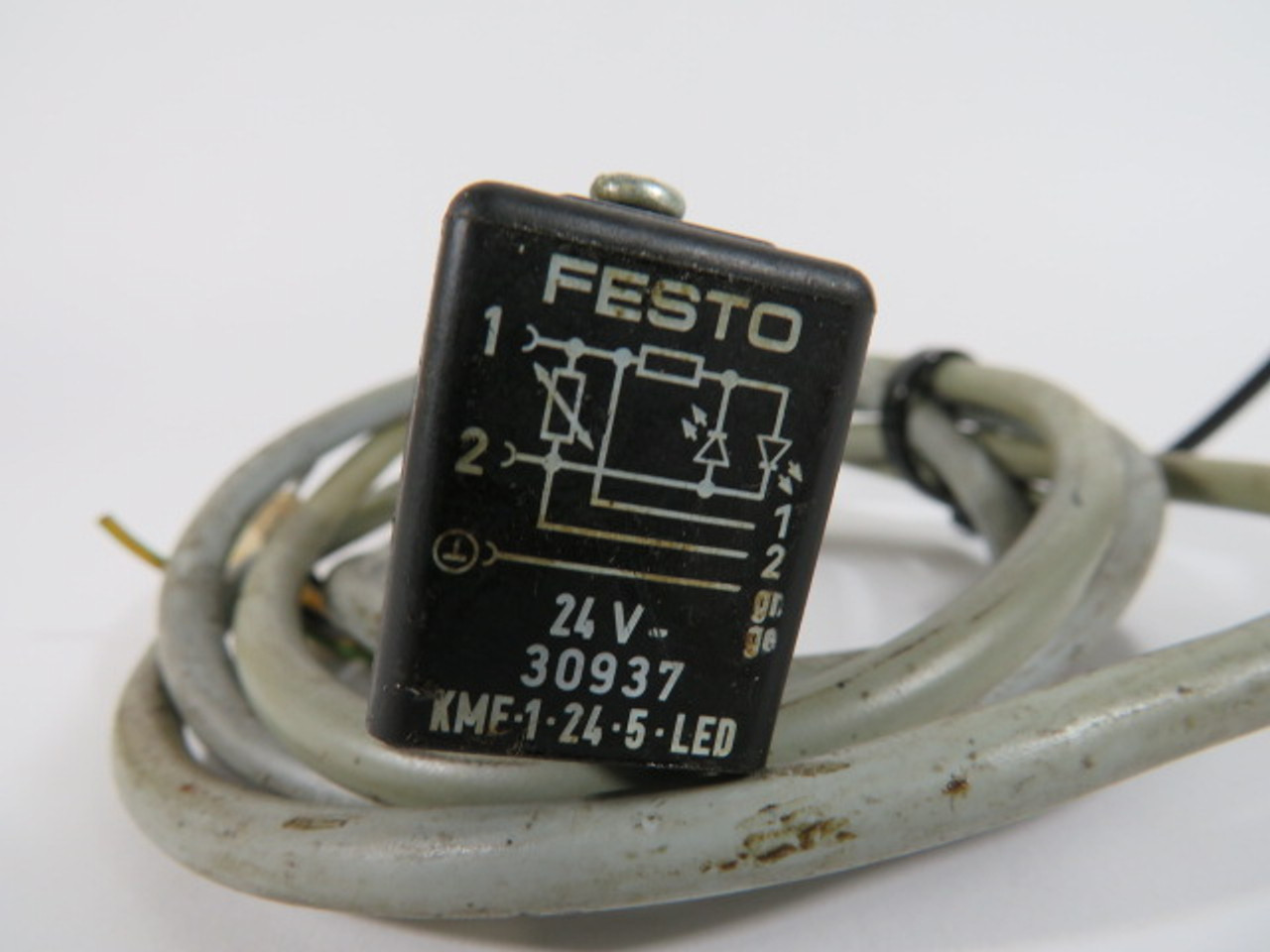 Festo 30937 KMF-1-24-5-LED Plug Socket W/ Cable 24V USED