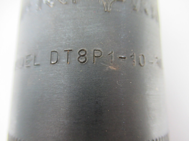 Sperry Vickers DT8P1-10-30-11 Directional Check Valve 1-1/4"NPT USED