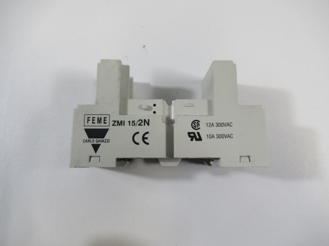 Carlo Gavazzi ZMI-15/2N Relay Socket 2 Pole 300VAC 12/10A Pack of 8 ! NEW !