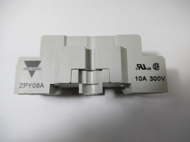 Carlo Gavazzi ZPY08A Relay Socket 10A 300V Box of 10 ! NEW !