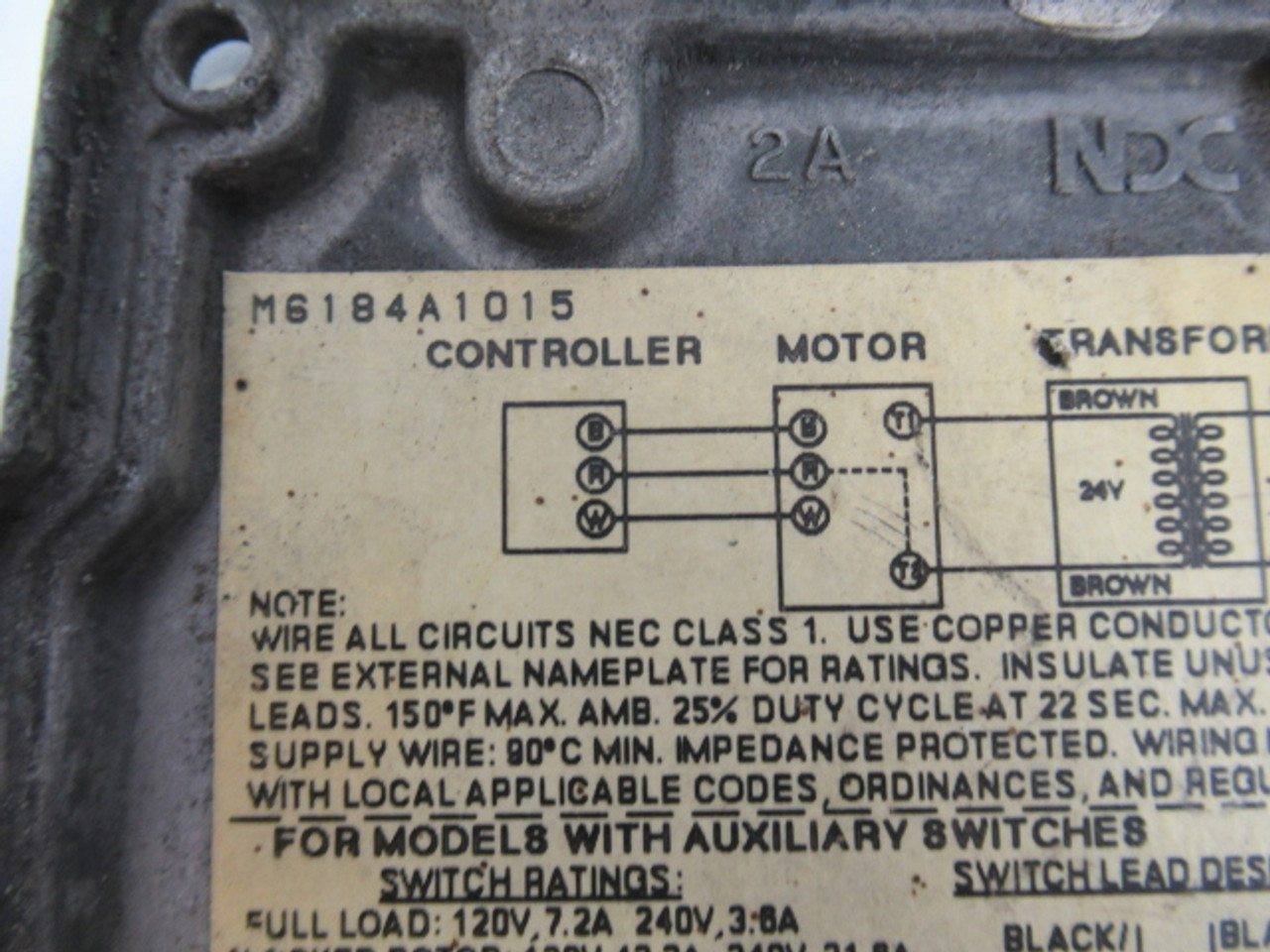 Honeywell M6184A1015/U Non-Spring Return Foot Mounted Actuator *Damage* USED