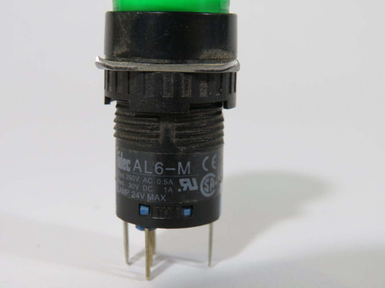 IDEC AL6M-M14P-MG Illuminated Push Button GREEN USED