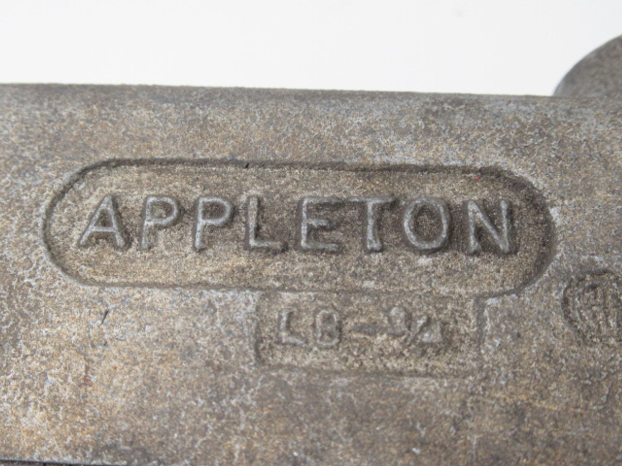 Appleton LB-75M Conduit Body W/Cover 3/4" USED