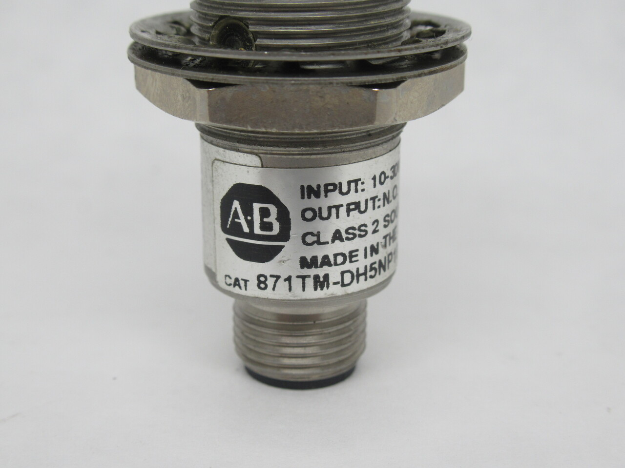 Allen-Bradley 871TM-DH5NP18-D4 Proximity Sensor 10-30VDC 200mA 5mm Range USED