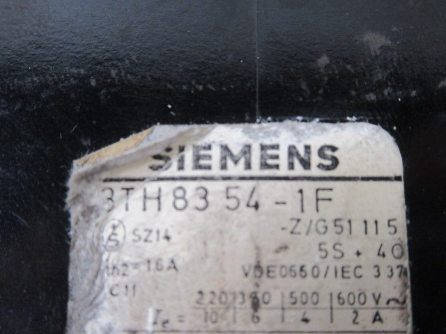 Siemens 3TH8354-1F Contactor 16A 600V Coil 24VDC 5 NO 4 NC USED