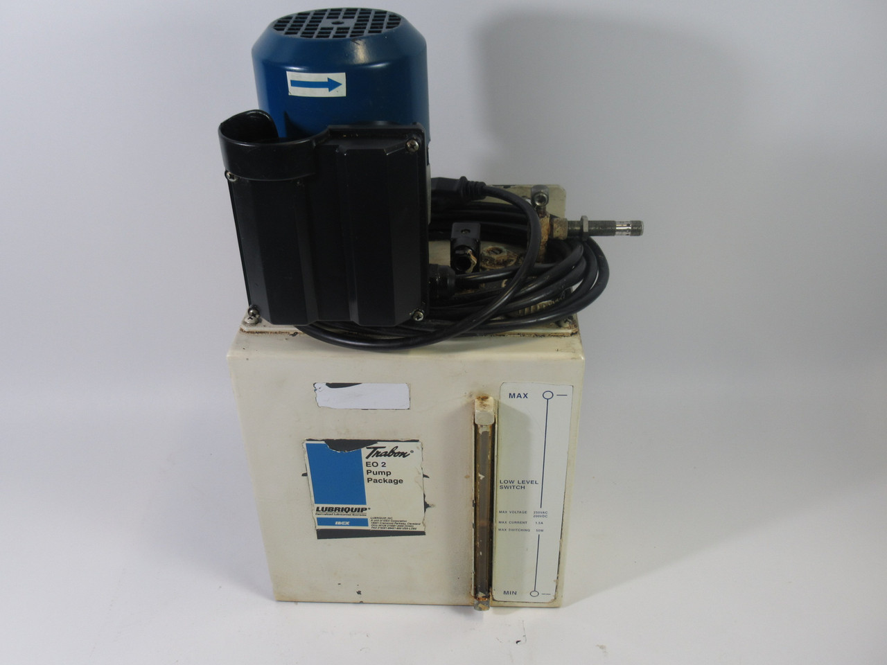 Trabon EO-2 Pump Package 250VAC 200VDC 1.5A 50W 150CC/MIN USED