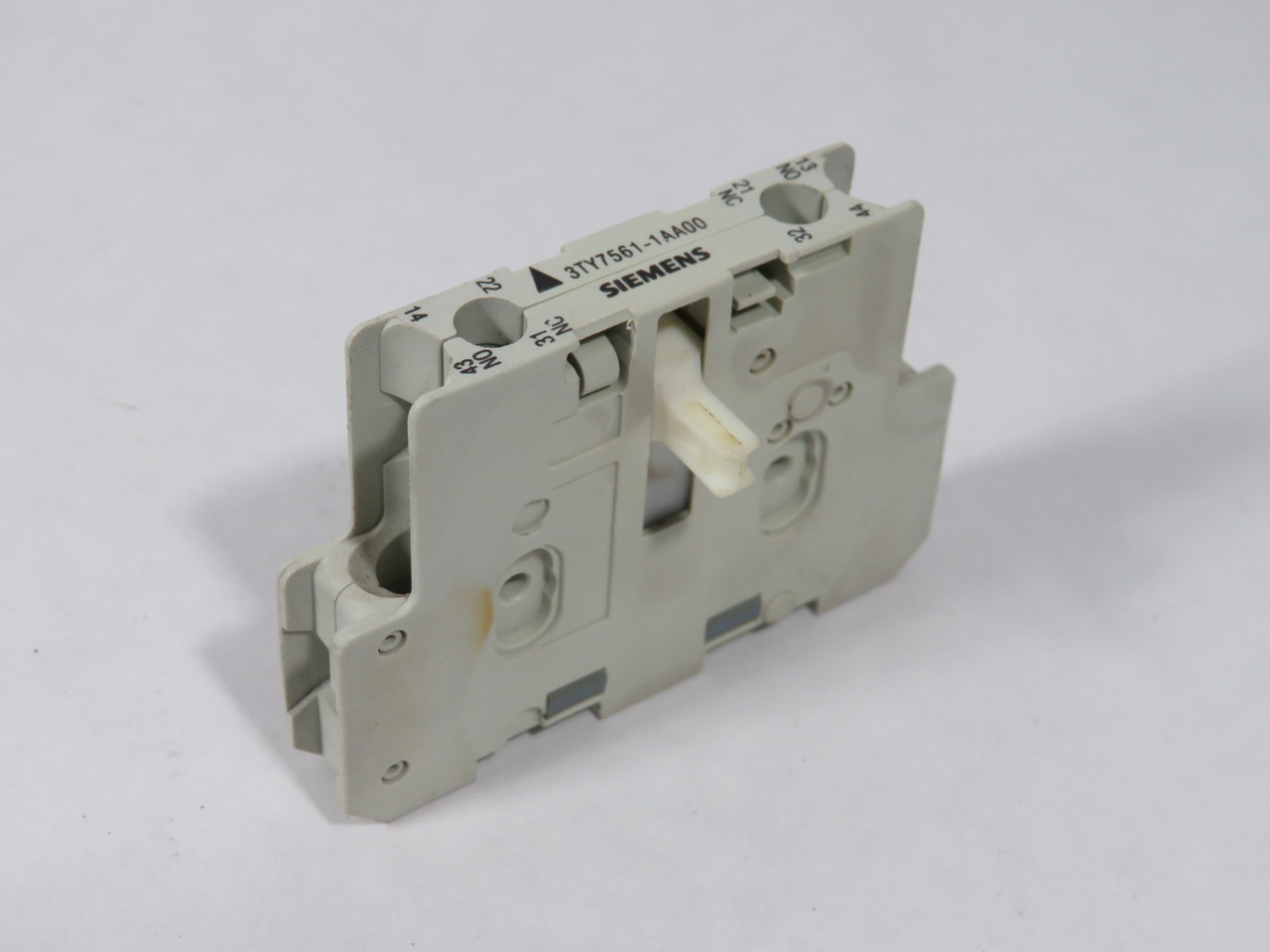 Siemens 3TY7561-1AA00 Auxiliary Contact Block 1NO 1NC USED