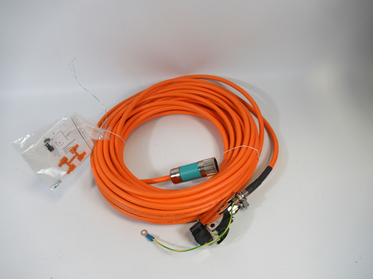 Siemens 6FX8002-5CN01-1CA0 Servo Motor Encoder Cable 1000V 20m ! NOP !