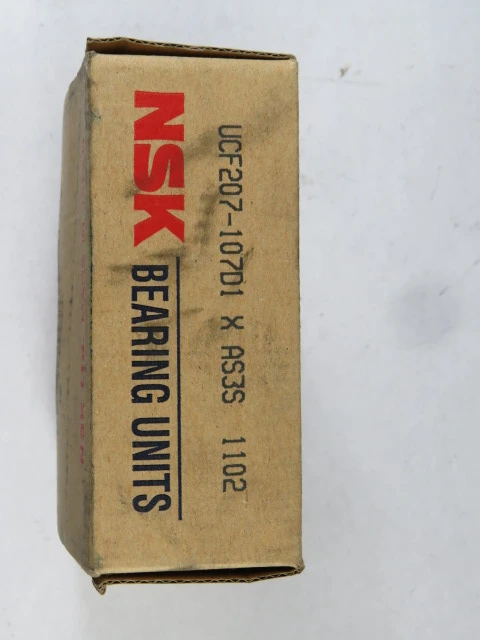 NSK UCF207-107D1 4-Bolt Square Flange Block Mounted Unit 1-7/16" Bore ! NEW !