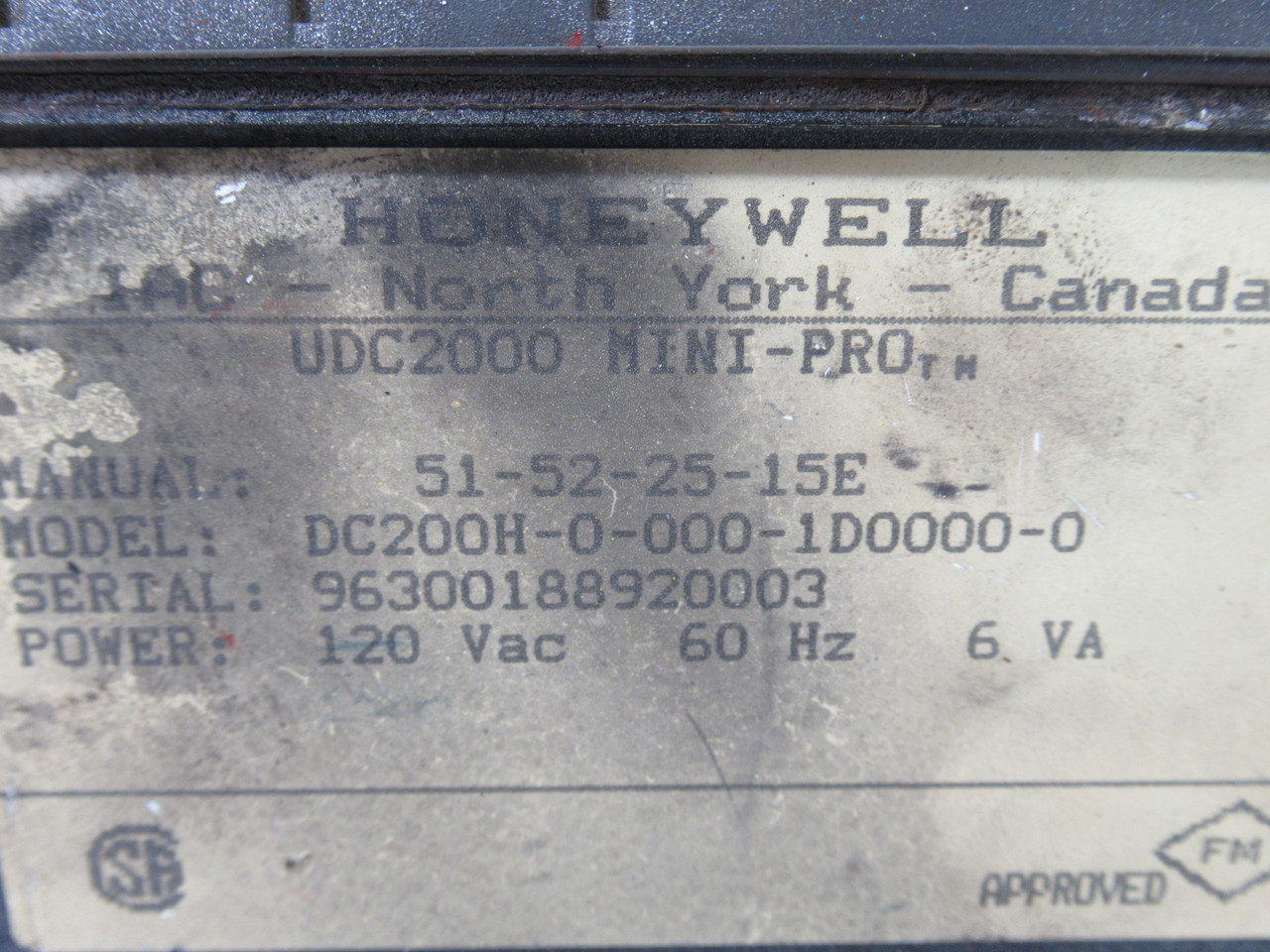 Honeywell DC200H-0-000-1D0000-0 Controller *Cracked Fins/Cosmetic* ! AS IS !