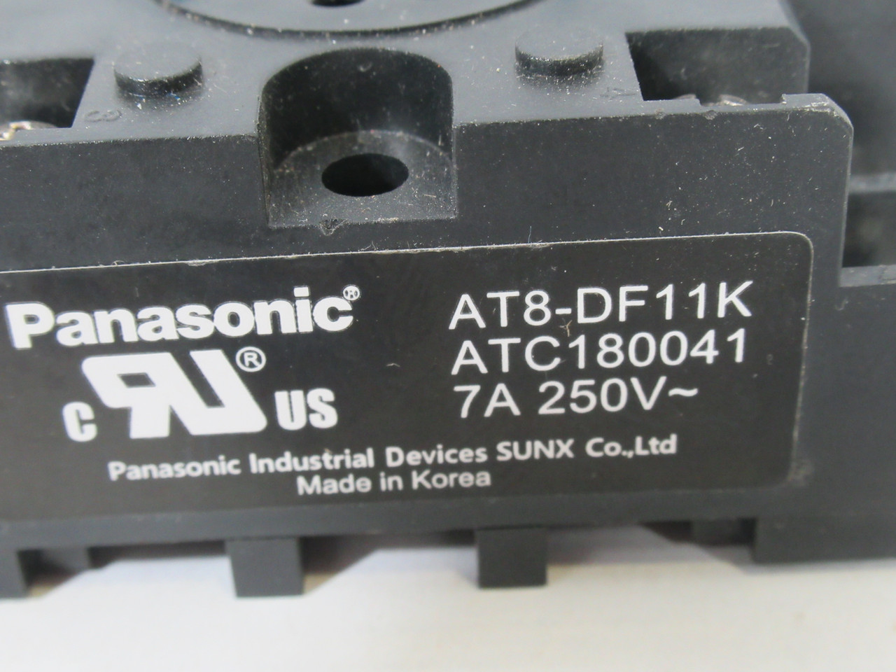 Panasonic AT8-DF11K Relay Socket 11-Pin 7A@250VAC USED
