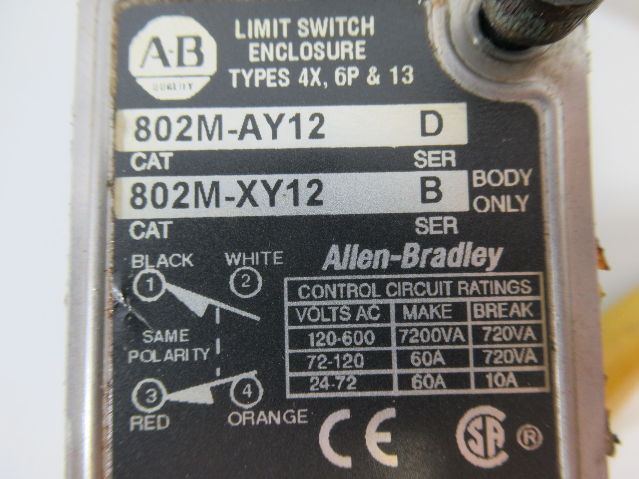 Allen-Bradley 802M-AY12 Pre-Wired Limit Switch SER D 600V@10A 40" Long USED