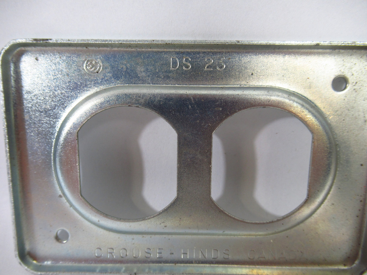 Crouse-Hinds DS-23 Sheet Steel Duplex Box Cover .45"THx4.25"Lx2.7"W ! NOP !