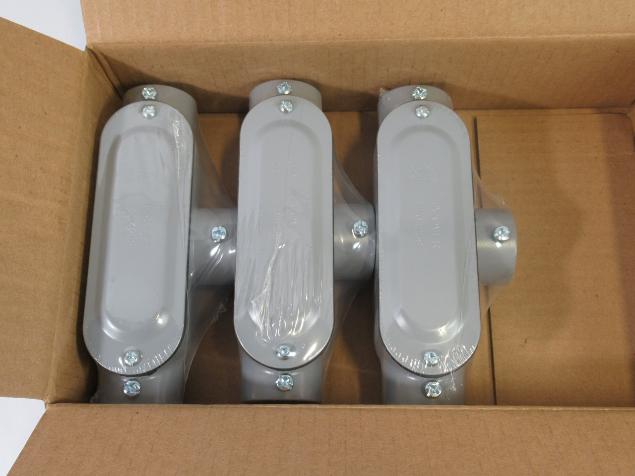 Windsor Industrial WI-T-C-100 Conduit Body W/Cover 1" Size T Type LOT OF 3 NEW