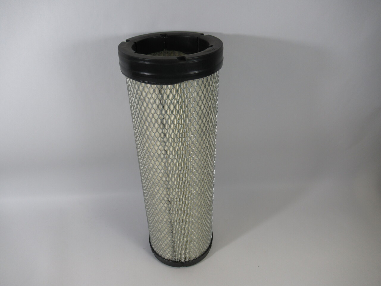 Donaldson P783401 Safety Radial Seal Air Filter 5.94"x4.31"x17.34" BOX DMG NEW