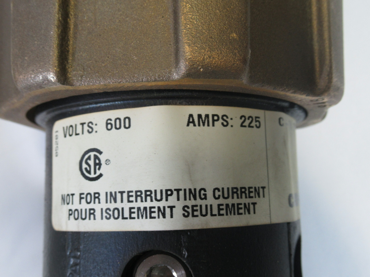 Cooper X8346-1G Crouse-Hinds Quik-Loc Female Connector 225A 600V 2 Pilot ! NEW !