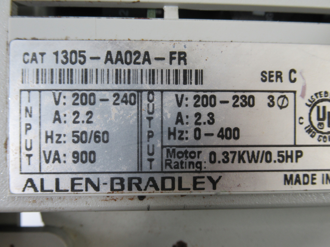 Allen-Bradley 1305-AA02A-FR AC Drive SER C 0.5HP MISSING KEYPAD FLAP USED