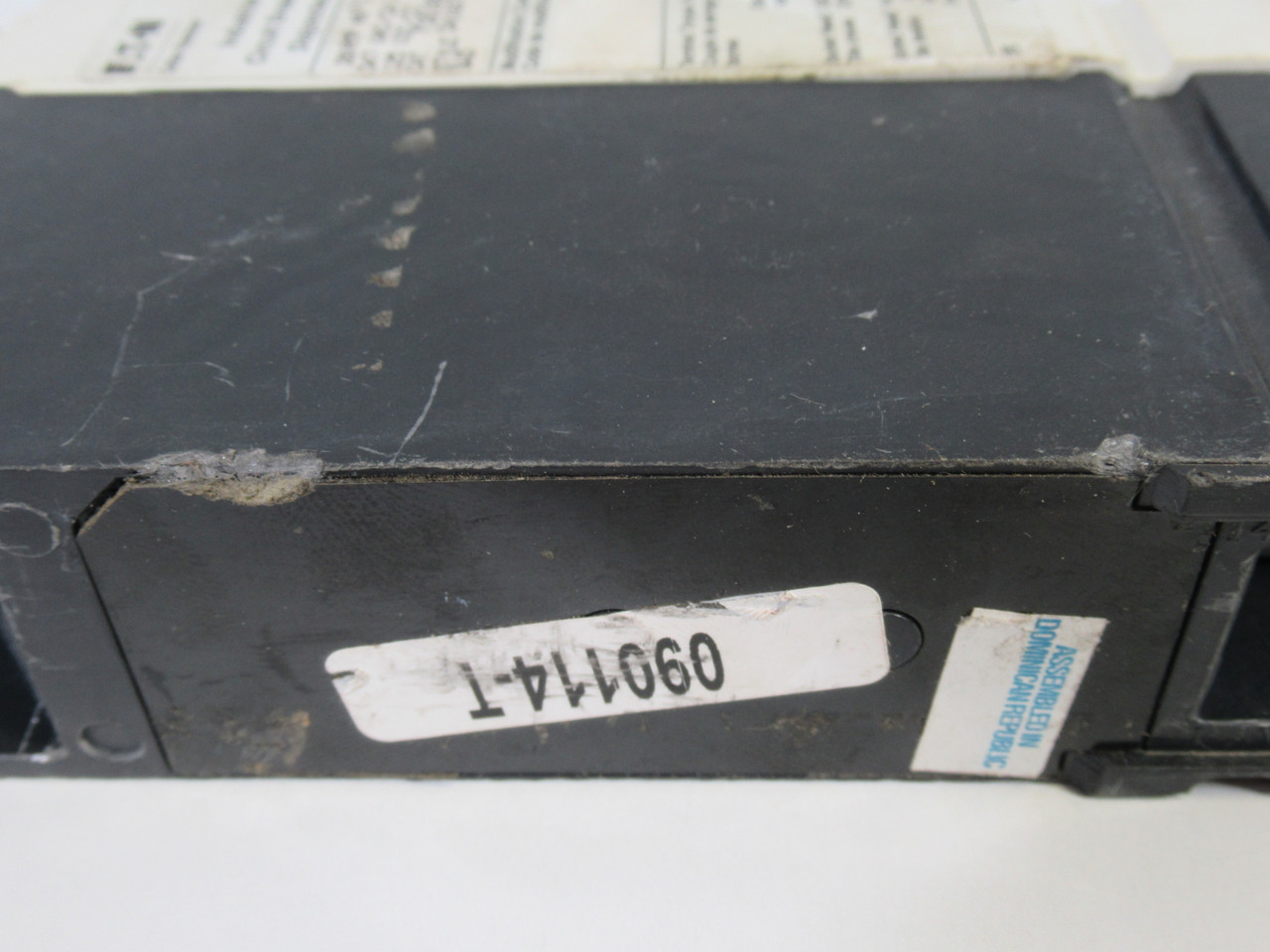 Cutler-Hammer FDB1020 Circuit Breaker C/W Lock 20A 347VAC SHELF WEAR USED