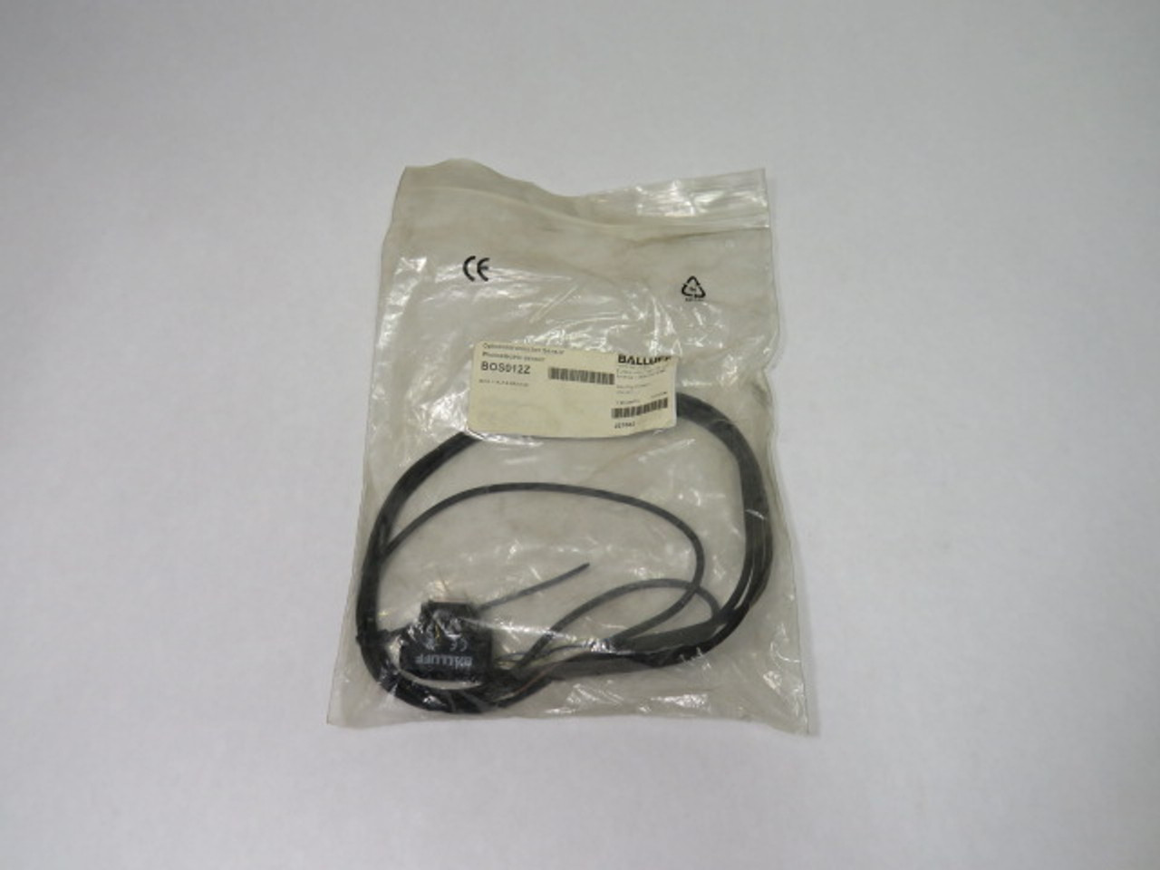 Balluff BOS012Z Photoelectric Sensor 10-30VDC 100mA 6.5m Range ! NWB !