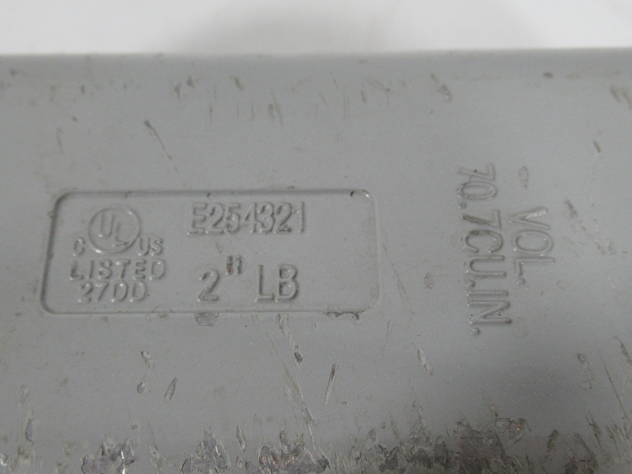Generic 2-LB 27DD 2" Aluminum 70.7CU-IN Hub Conduit w/o Cover USED