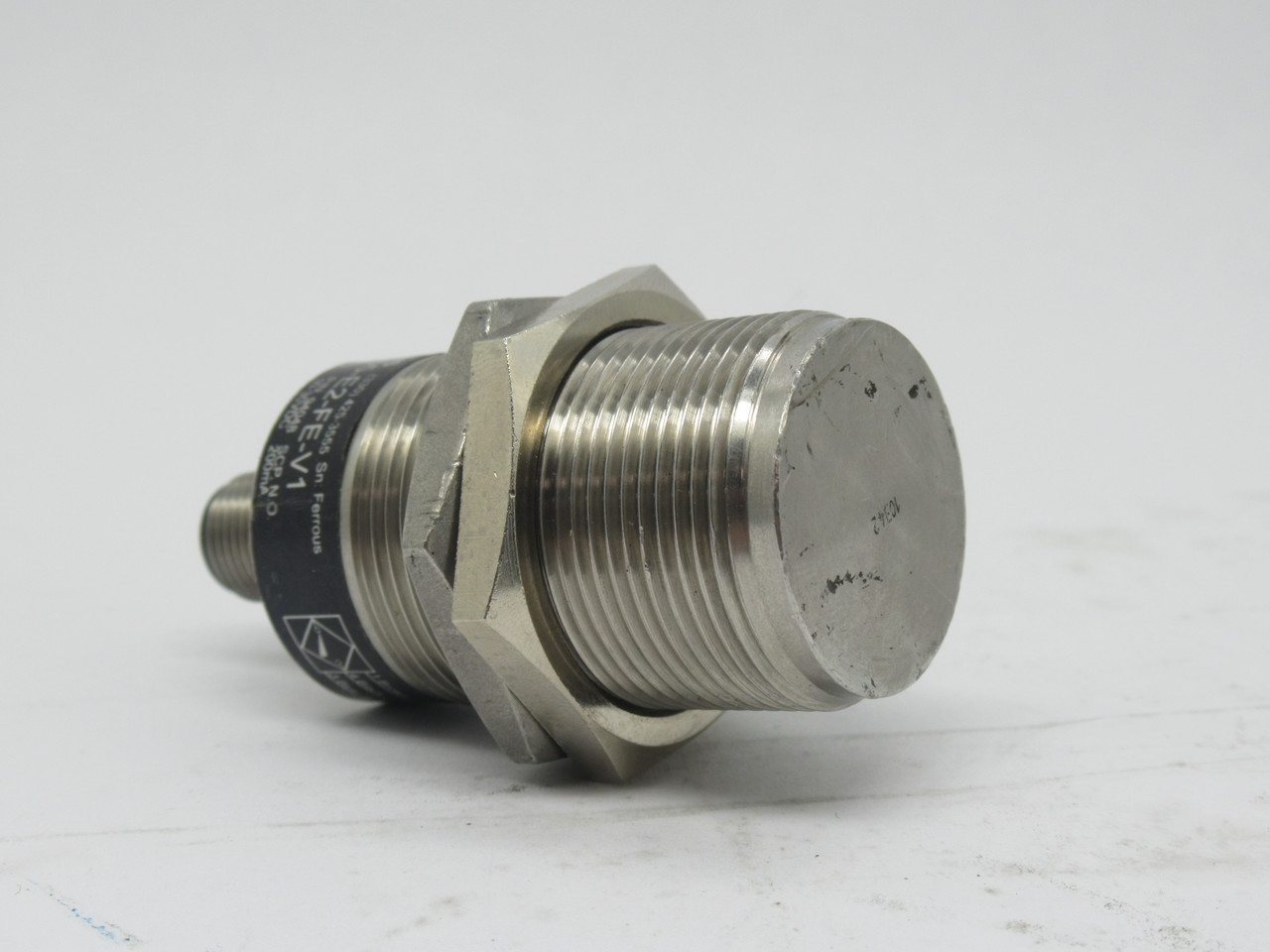 Pepperl+Fuchs NMB8-30GM65-E2-FE-V1 Inductive Sensor 10-30VDC 200mA USED