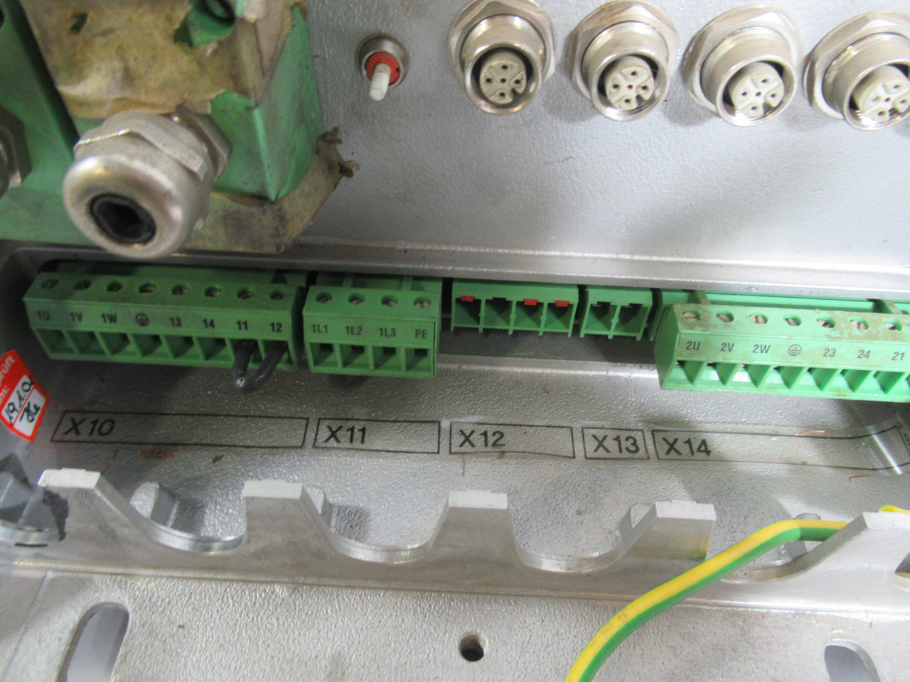 Phoenix Contact IBS-IP-500-ELR-2-6A-DI8/4 Motor Starter MISSING 3 PARTS USED