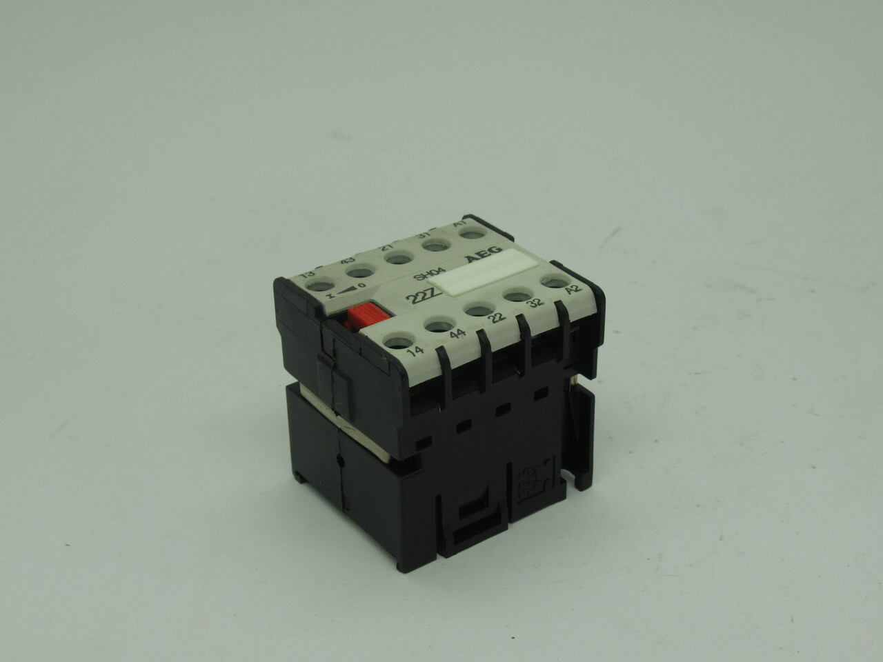AEG SH04.22Z Auxiliary Contactor 24VDC 16A 600VAC USED