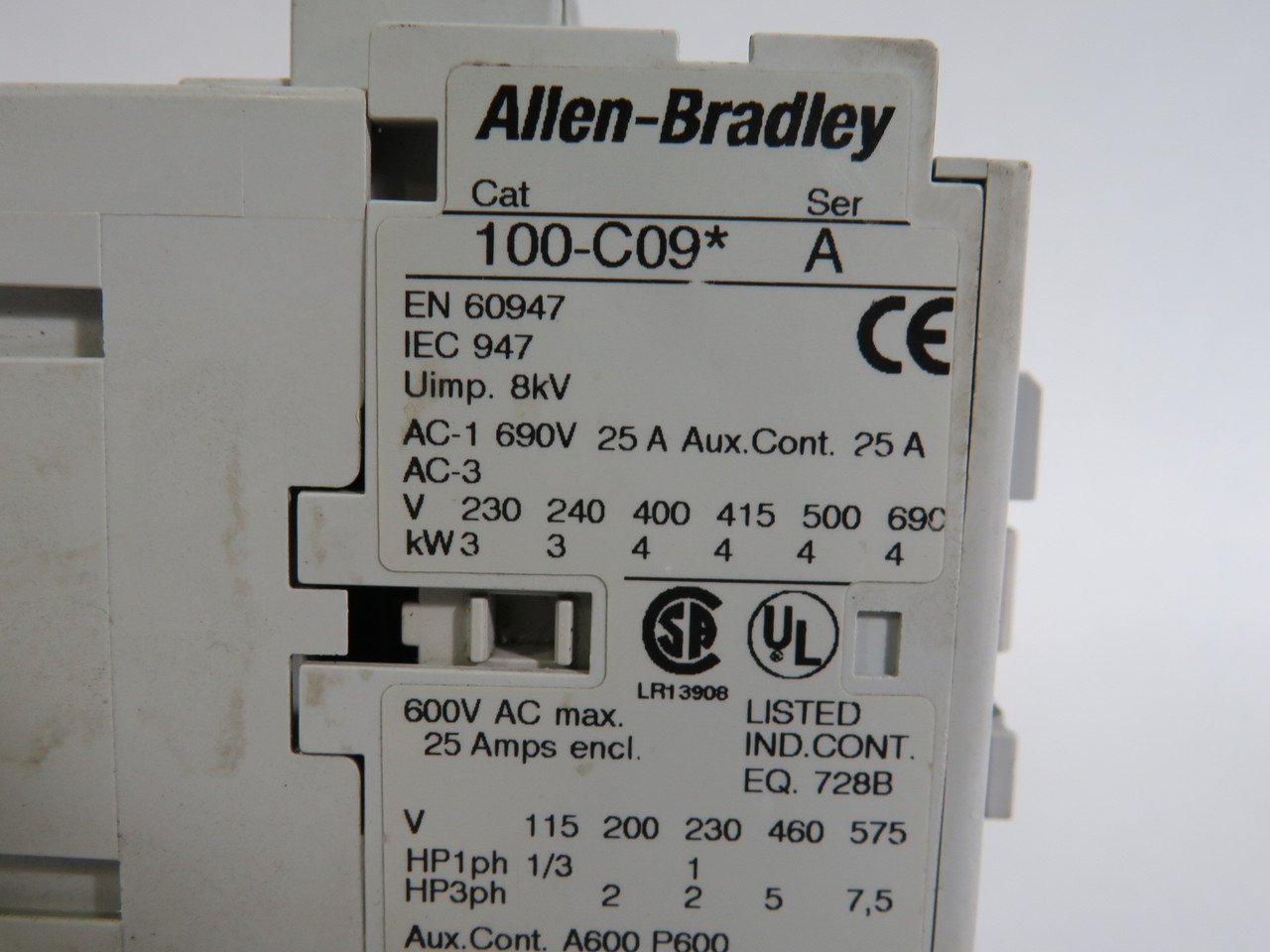 Allen-Bradley 100-C09D10 Contactor SER A 110/120V 50/60Hz 8kV COS DMG USED